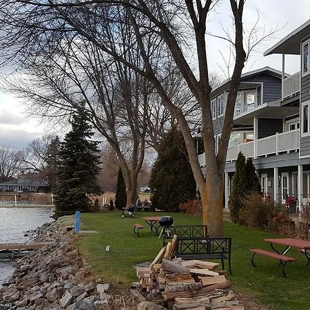Snug Harbor Inn 斯特金贝 外观 照片