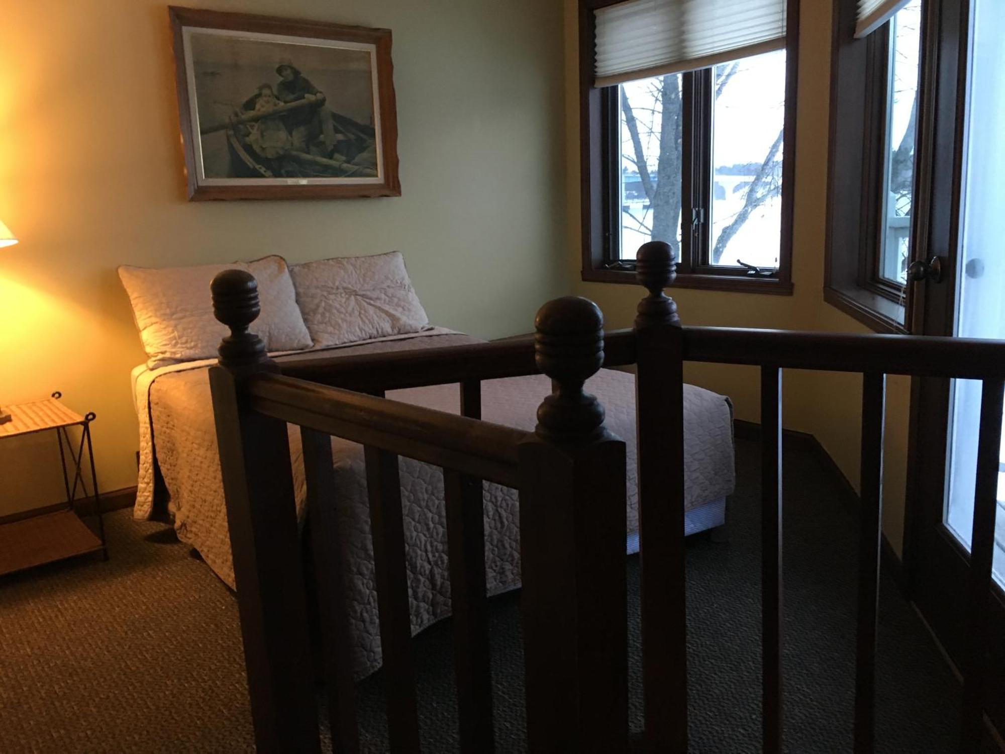 Snug Harbor Inn 斯特金贝 外观 照片