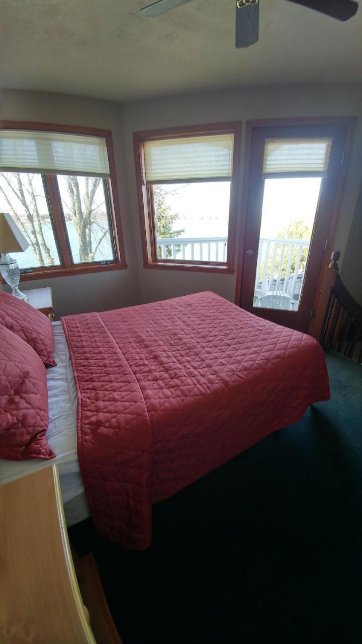 Snug Harbor Inn 斯特金贝 外观 照片